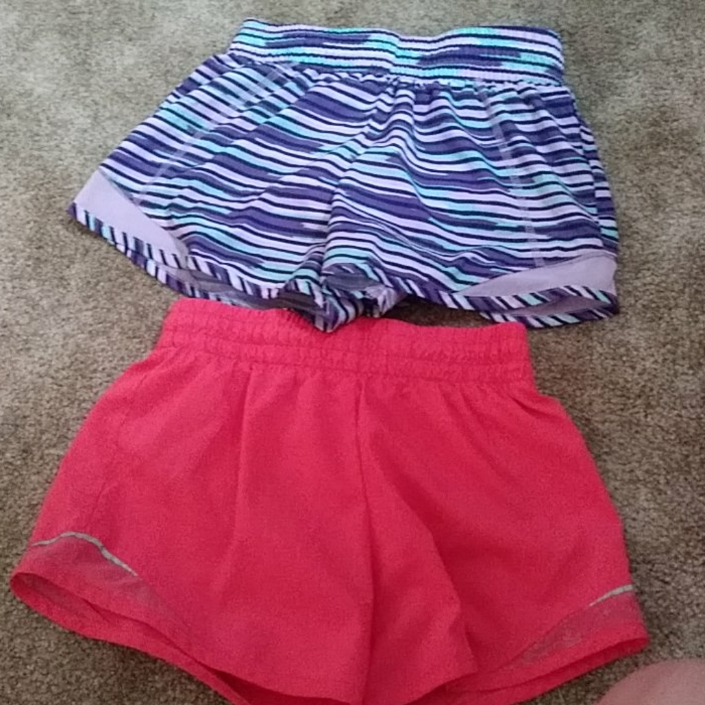 2 pairs of shorts